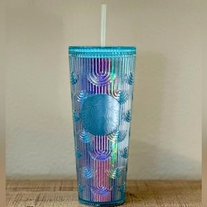 NWT Starbucks Venti 2022 Iridescent Teal Mermaid Scales Cold Cup